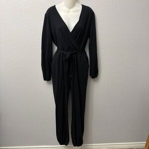 Amazon Essentials Women's Cozy Knit Surplice Jogger-Style Jumpsuit in Black Size